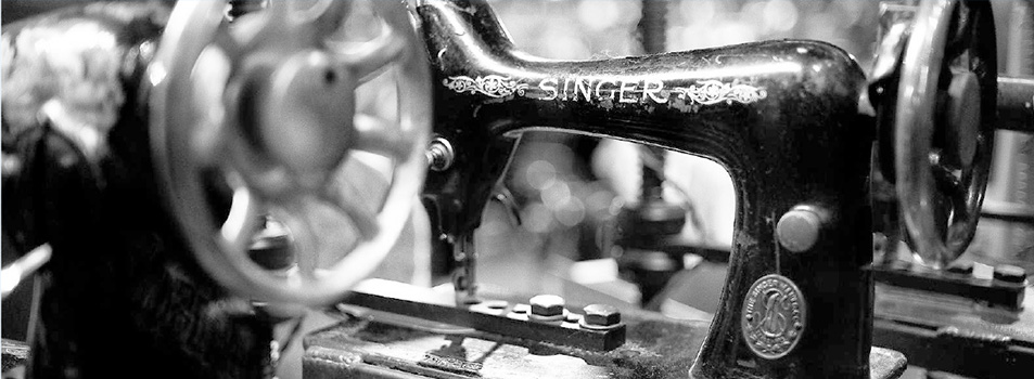 A vintage Singer brand sewing machine.